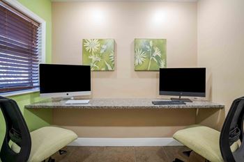 24-Hour computer lab